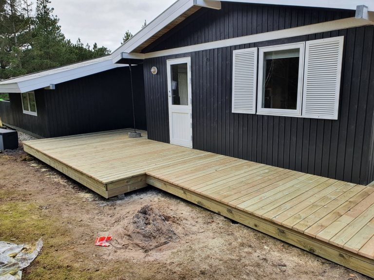 Gulve og lofter lagt af Bøgeholdt Montage